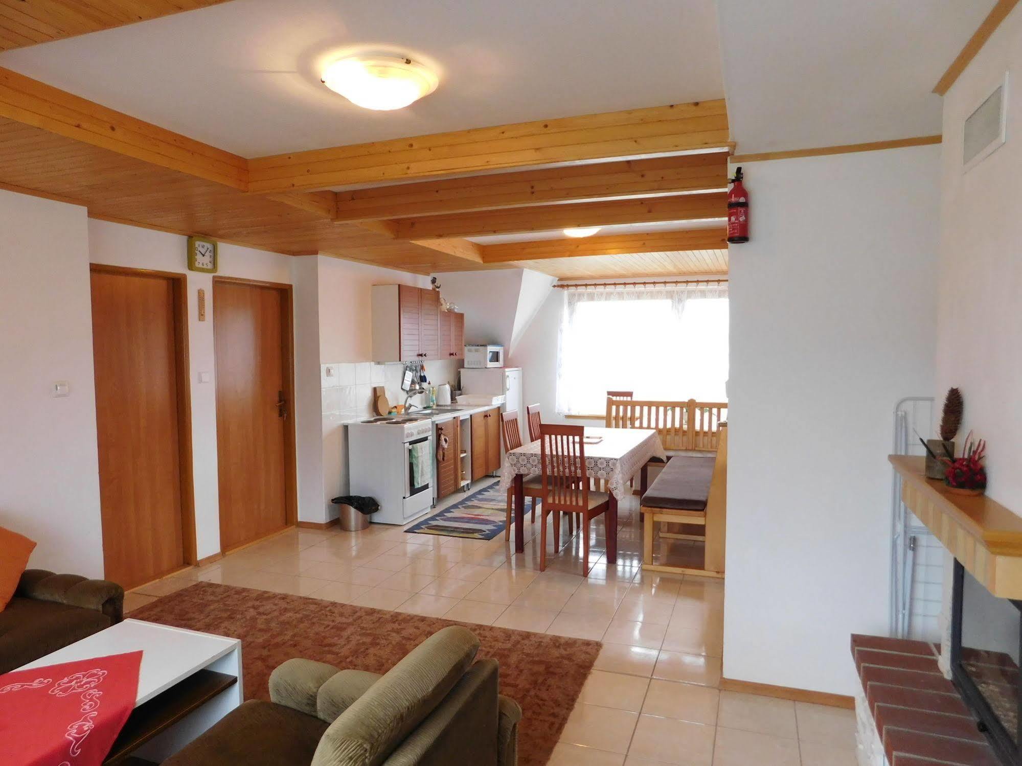 Apartmany Tania Zavazna Poruba Exterior photo